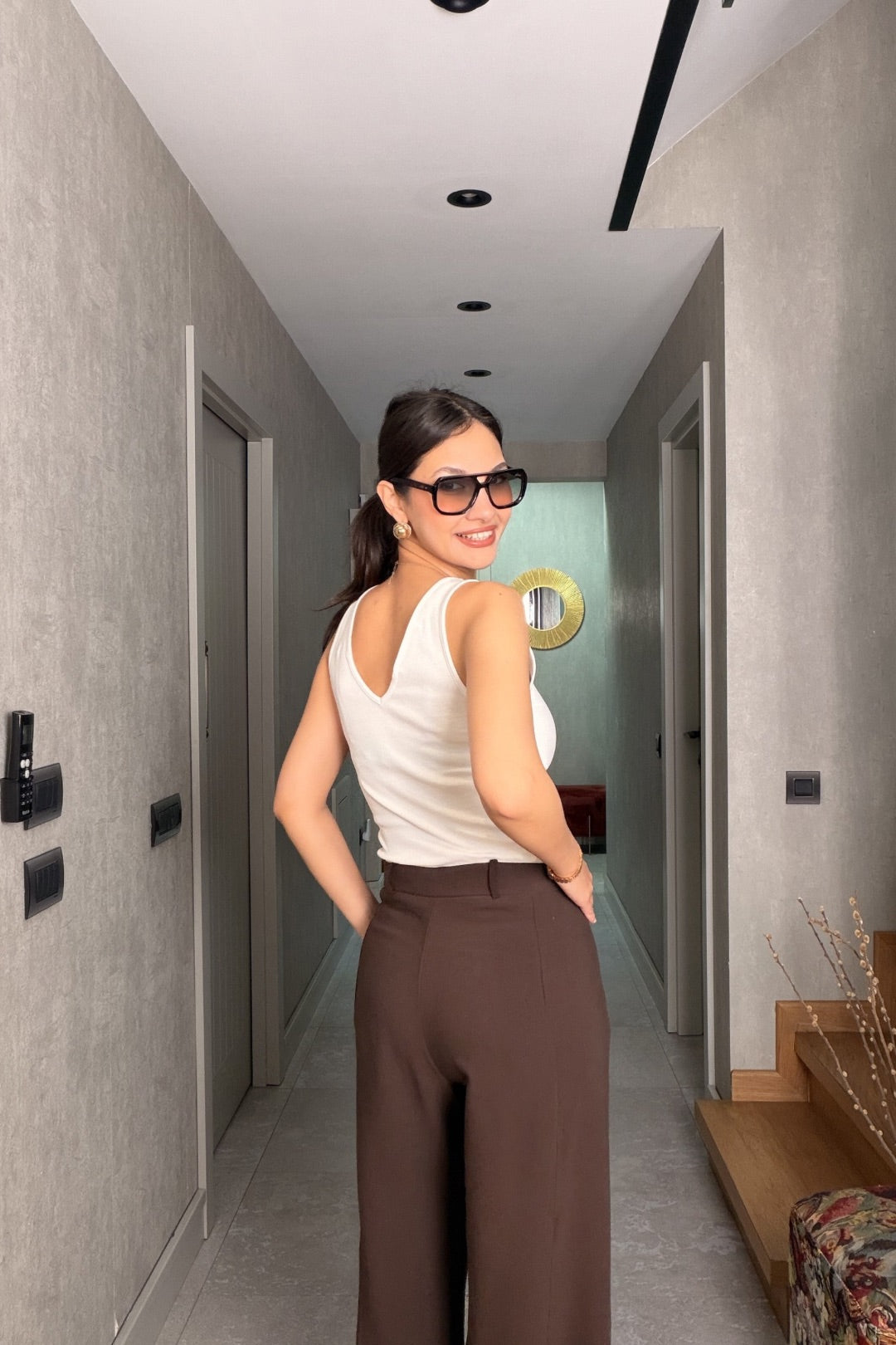 Ekru V Yaka Fitilli Atlet