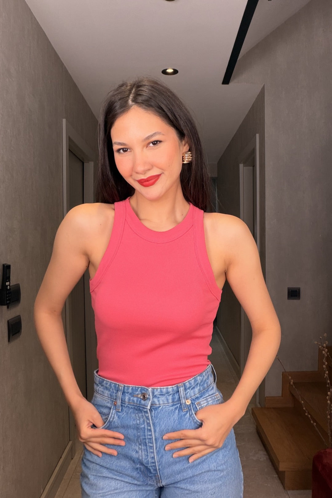 Pembe Halter Yaka Atlet