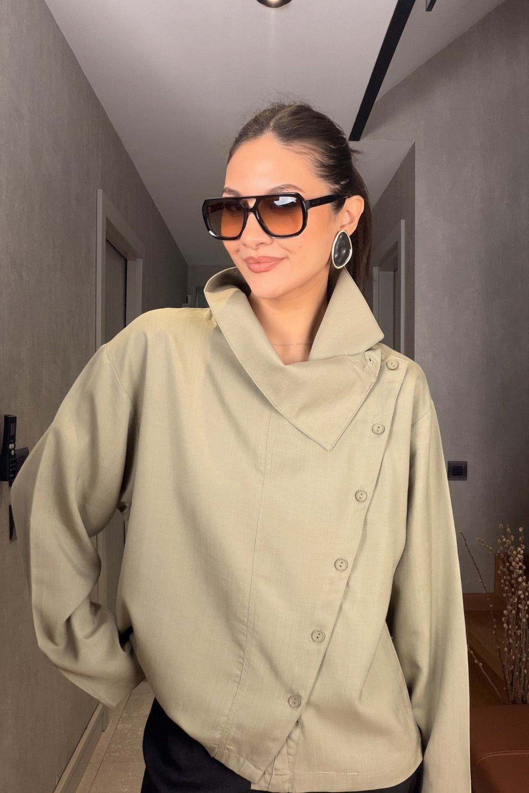 Haki  Çok Düğmeli Gömlek