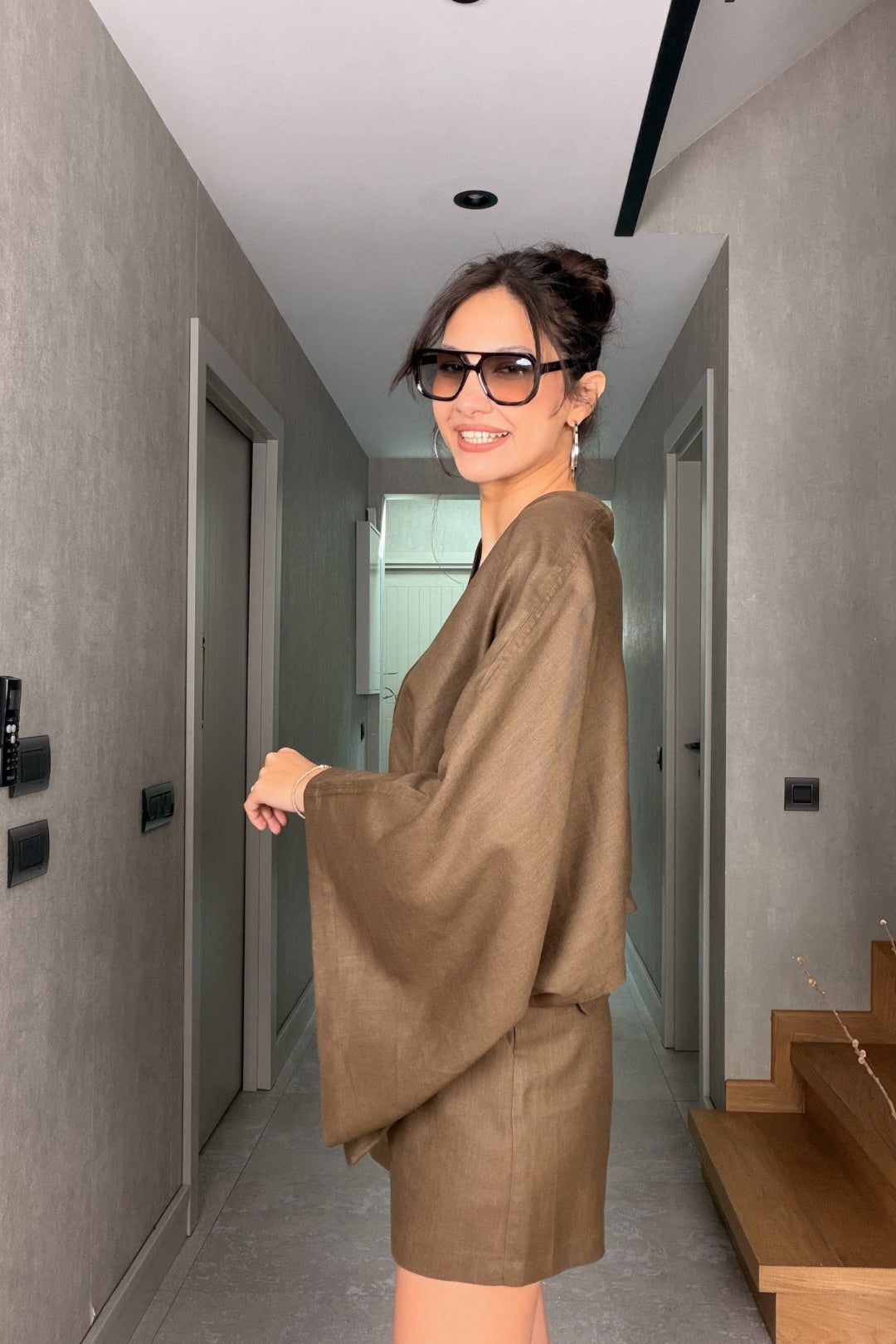 Camel Yarasa Kol Şortlu Keten Takım