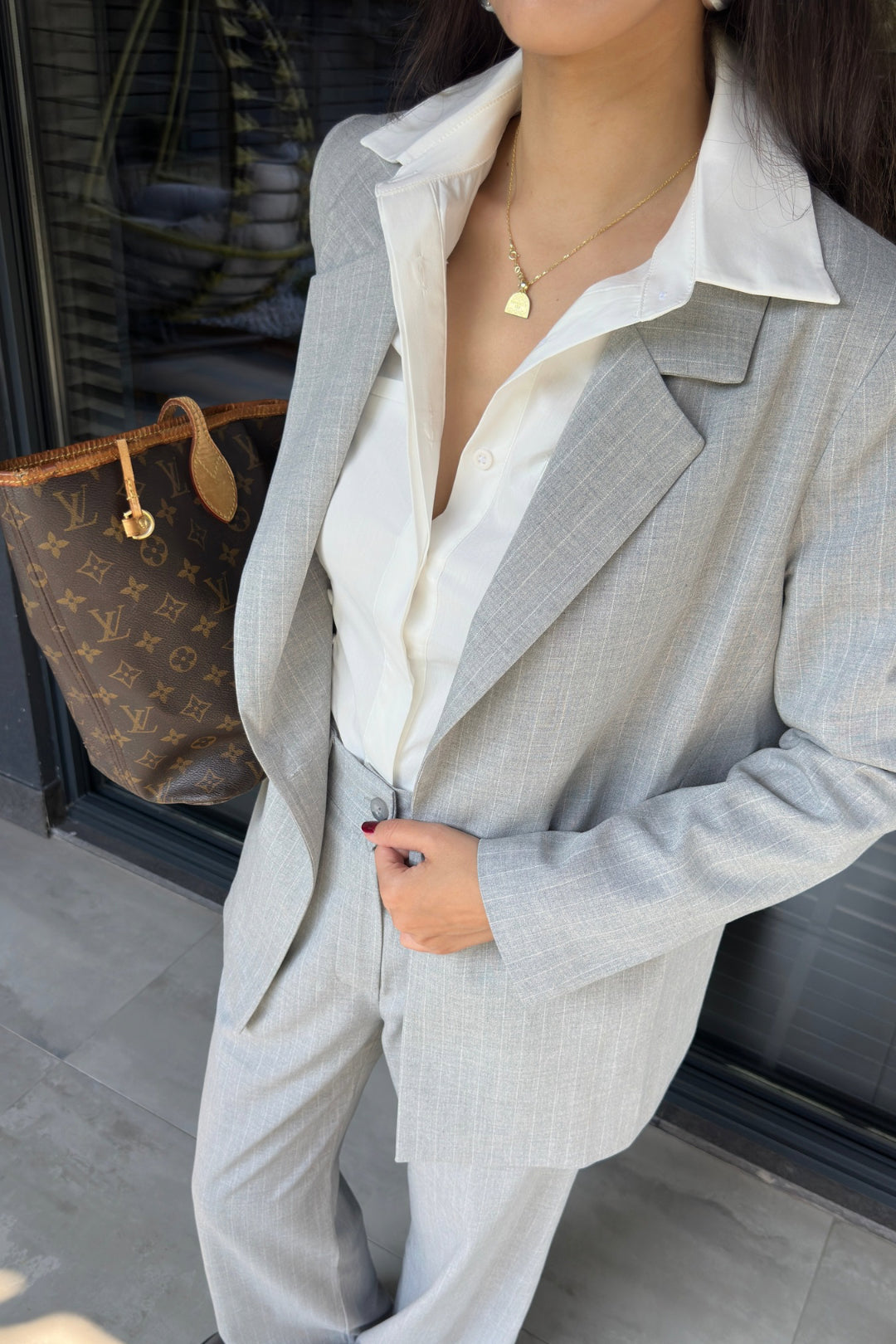 Açık Gri Cep Detaylı Kruvaze Ceket Ve Pantolon Takım