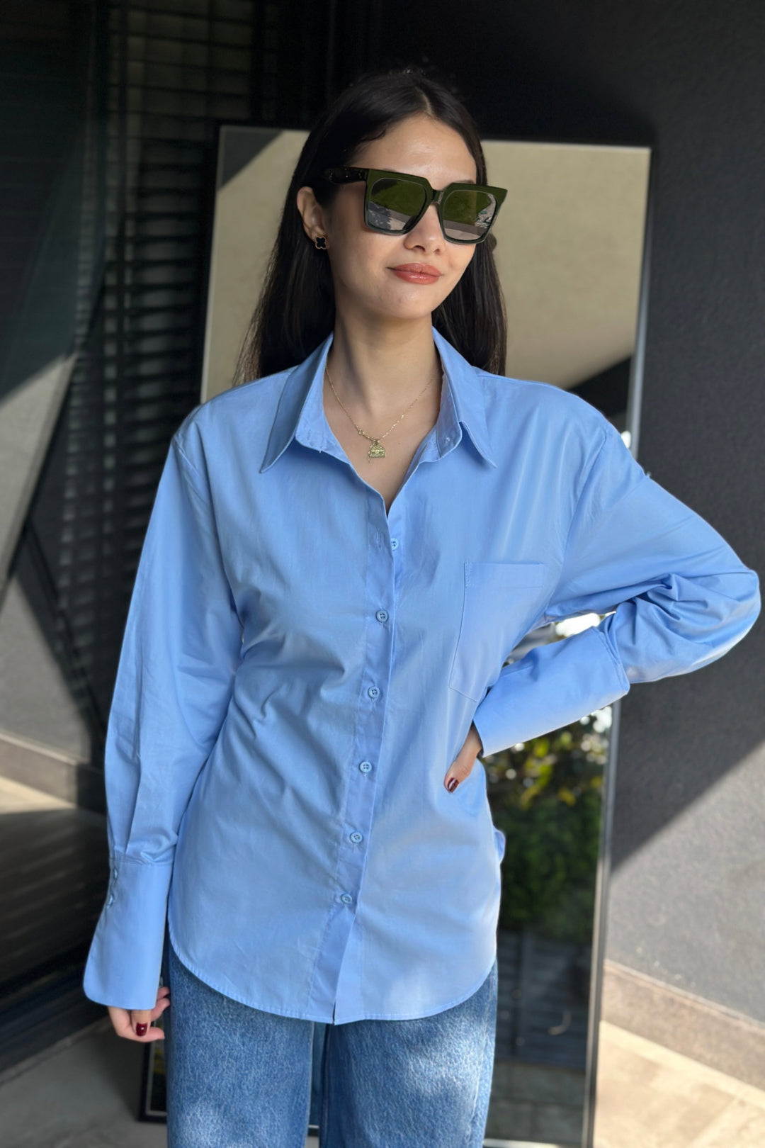 Mavi Arkadan Bağlamalı Gömlek