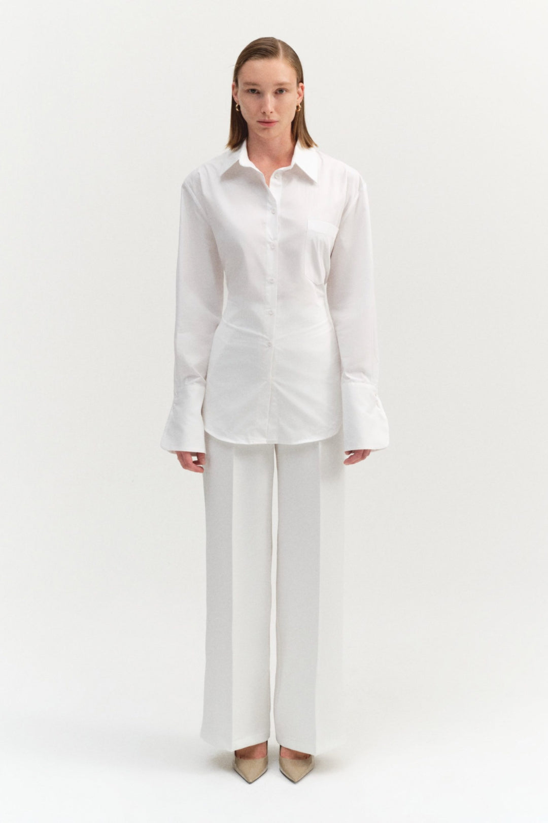 Beyaz Arkadan Bağlamalı Gömlek