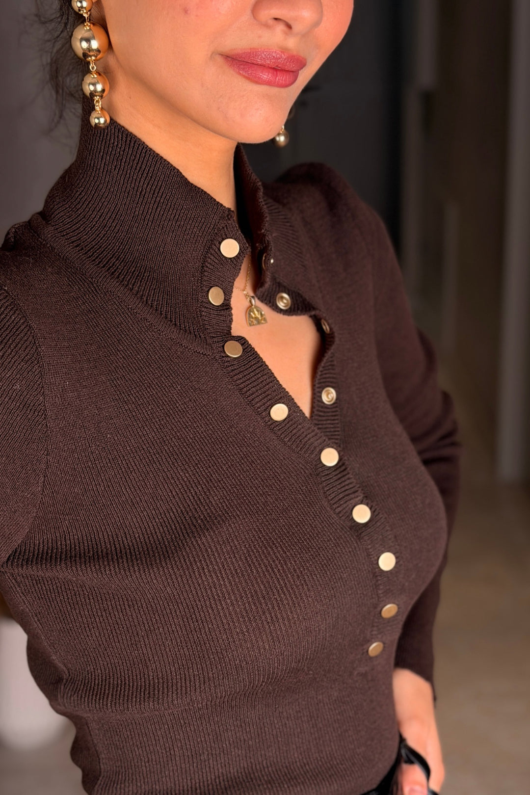 Kahverengi Çıtçıtlı Triko