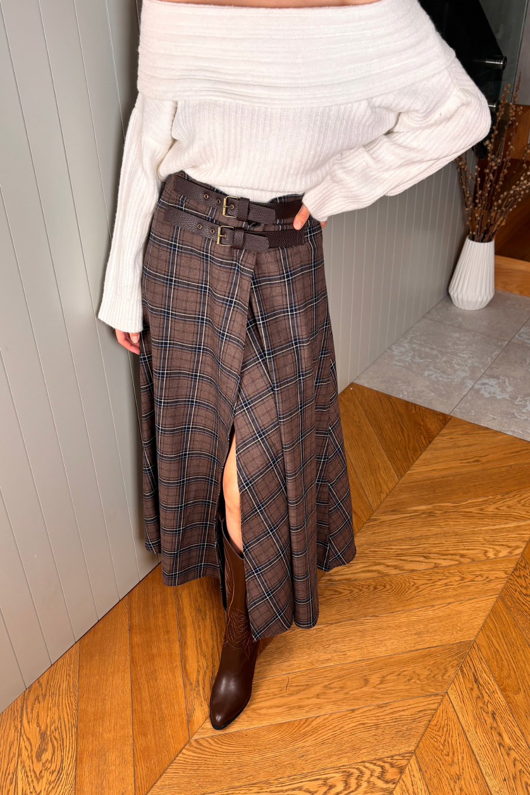 Kahverengi Ekose Yırtmaçlı  Etek